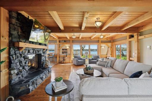 7065 Abbywood Lane, Chaska, MN 55318