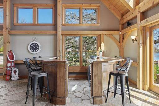 7065 Abbywood Lane, Chaska, MN 55318
