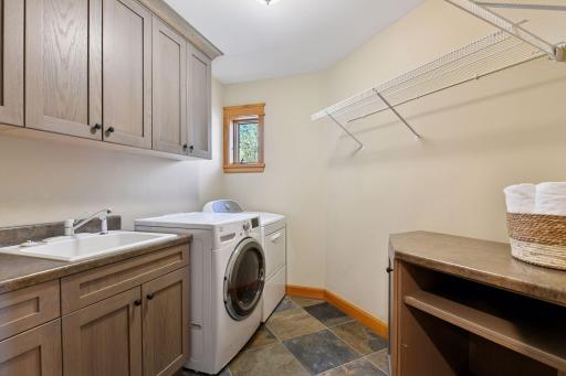7065 Abbywood Lane, Chaska, MN 55318