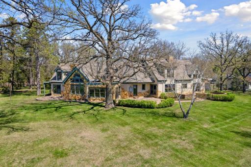 Panoramic lake views from 3 different patio areas.