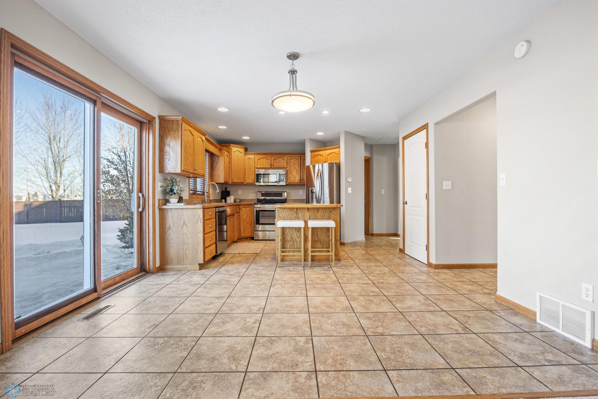 Dining/Kitchen