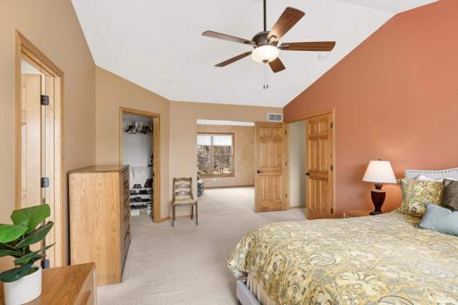 7509 Bent Bow Trail, Chanhassen, MN 55317