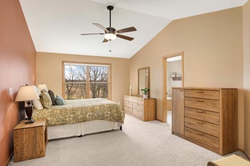 7509 Bent Bow Trail, Chanhassen, MN 55317