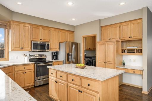 7509 Bent Bow Trail, Chanhassen, MN 55317
