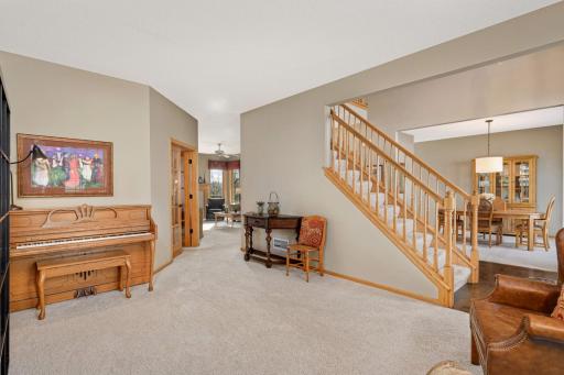 7509 Bent Bow Trail, Chanhassen, MN 55317