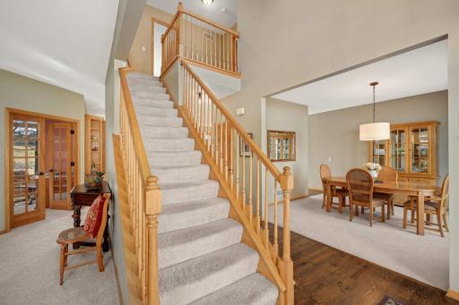 7509 Bent Bow Trail, Chanhassen, MN 55317