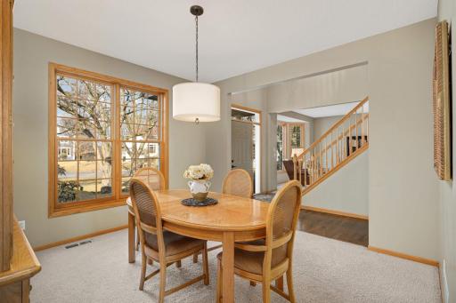 7509 Bent Bow Trail, Chanhassen, MN 55317