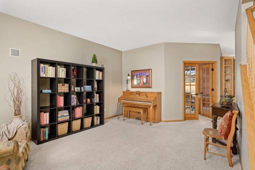 7509 Bent Bow Trail, Chanhassen, MN 55317