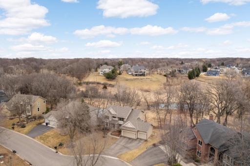 7509 Bent Bow Trail, Chanhassen, MN 55317