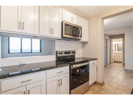 1181 Edgcumbe Road, 1408, Saint Paul, MN 55105