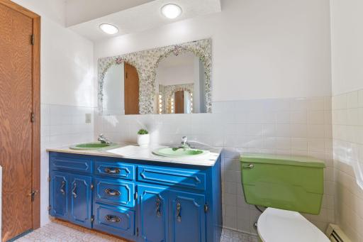 Bring your ideas! 3/4 Bathroom on Upper Level