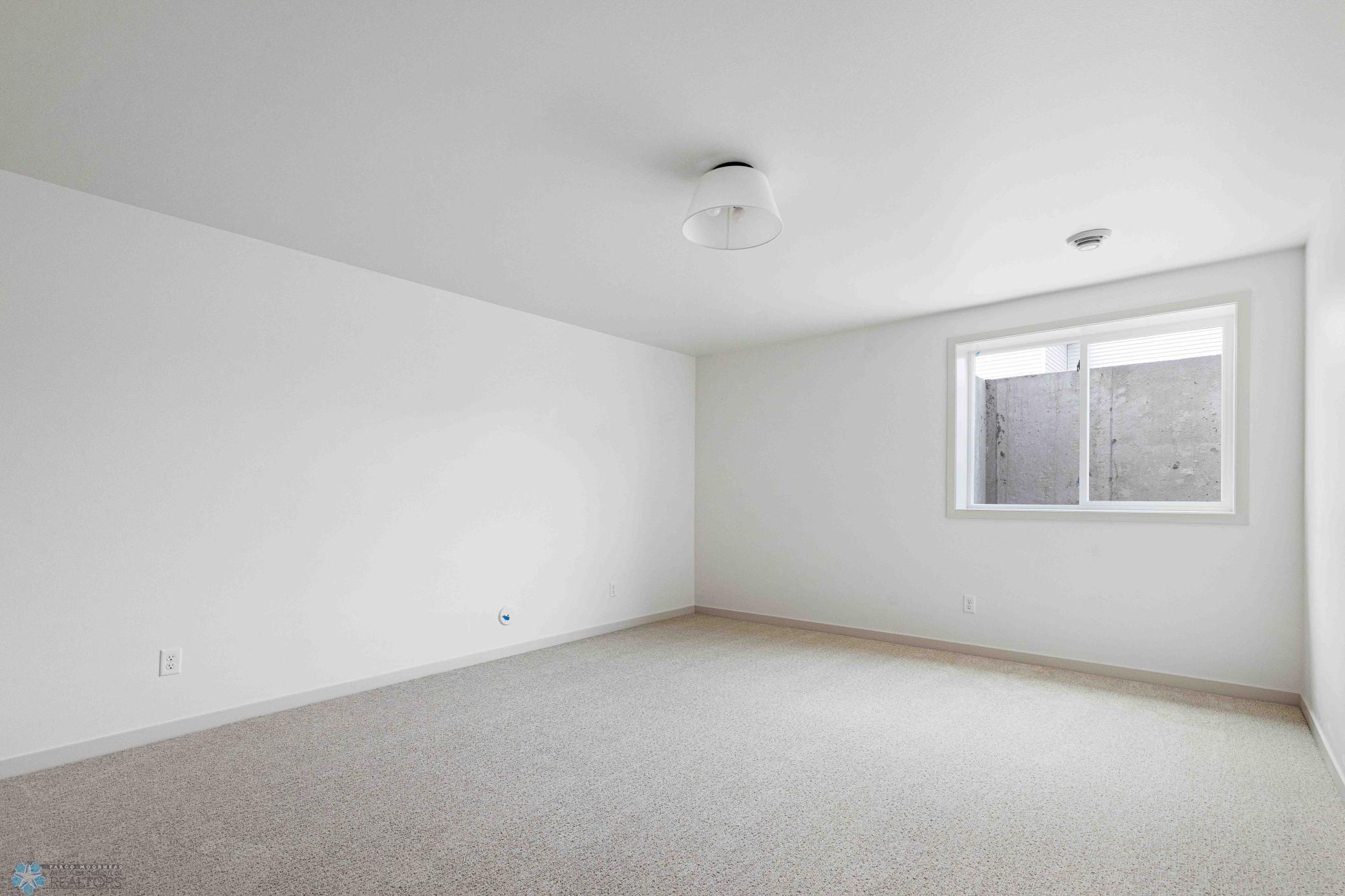 3254_Timber_Creek_Listing-38.jpg