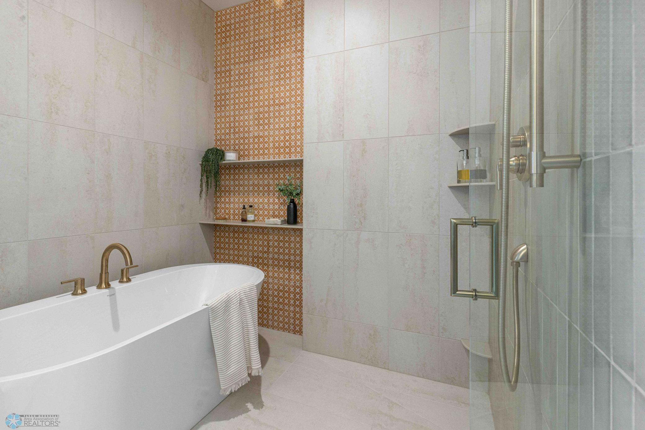 3254_Timber_Creek_Listing-25.jpg