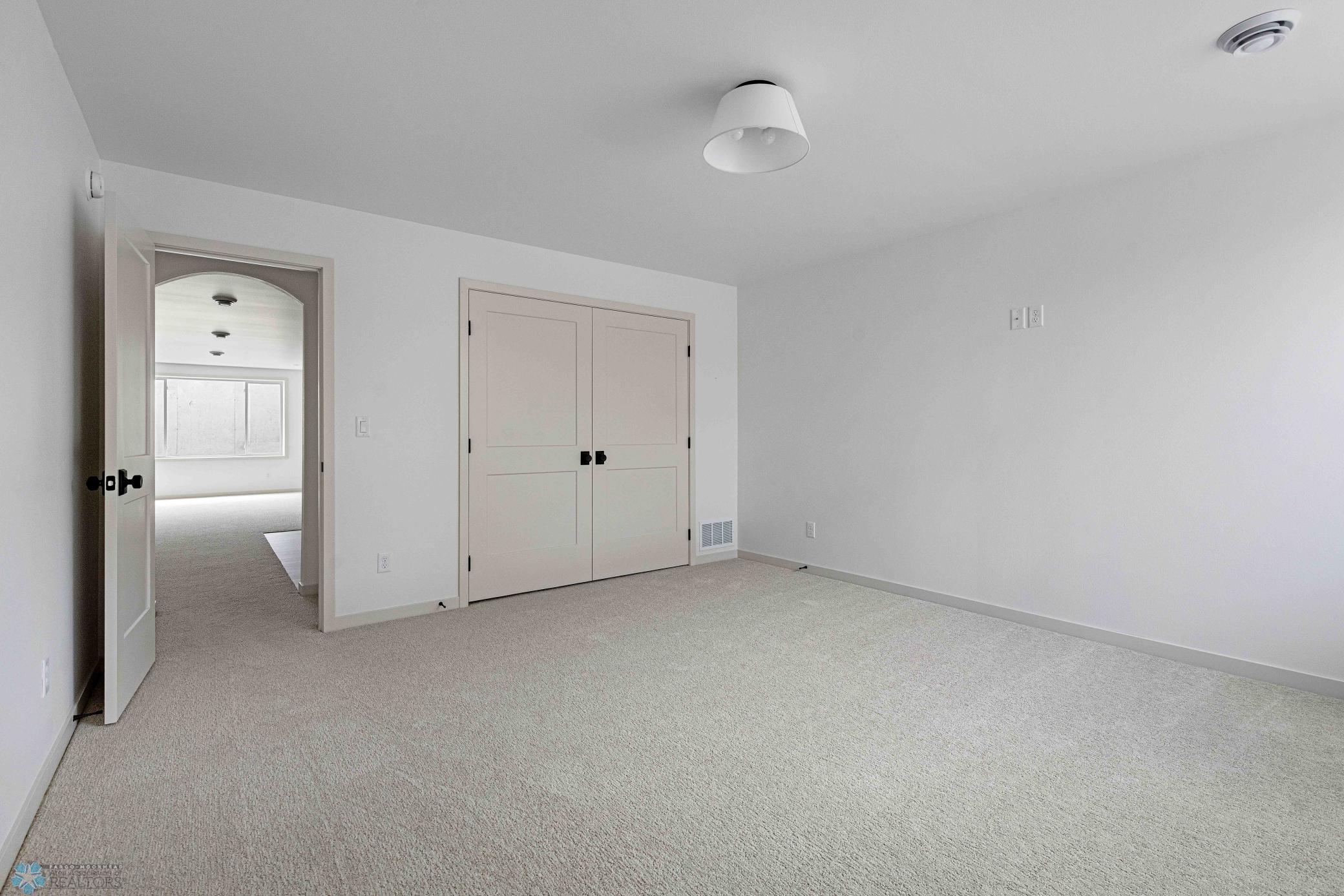 3254_Timber_Creek_Listing-34.jpg
