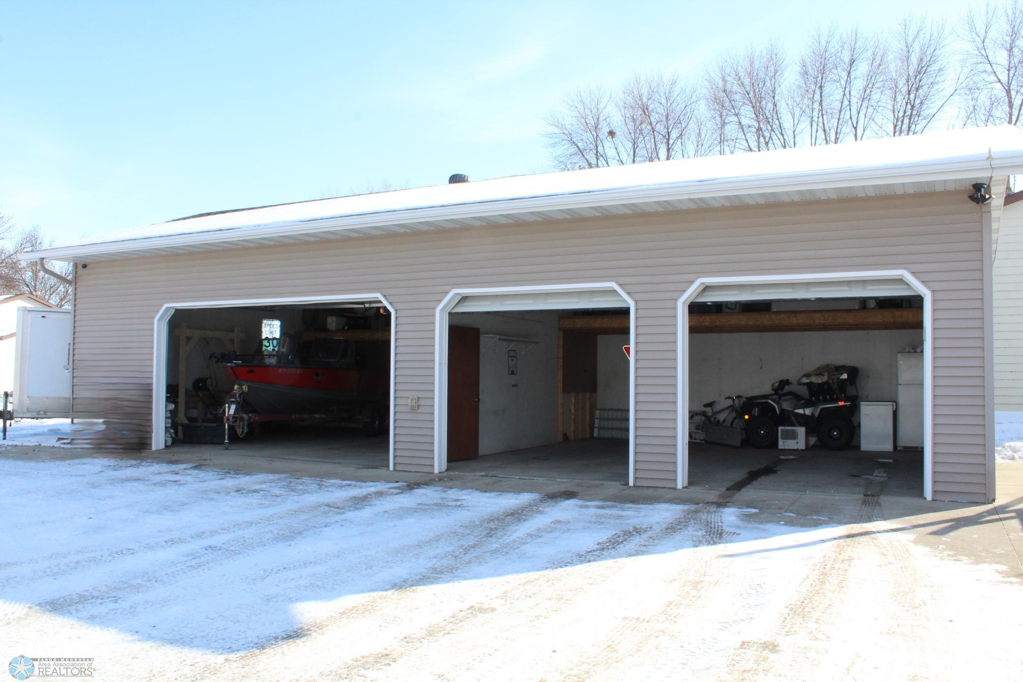 Garage- Floor heat and floor drain