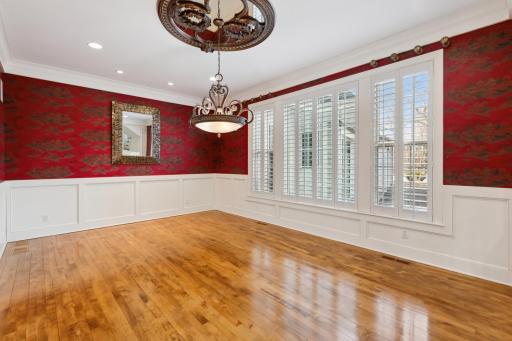 18808 Bearpath Trail, Eden Prairie, MN 55347