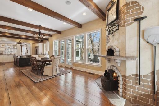 18808 Bearpath Trail, Eden Prairie, MN 55347