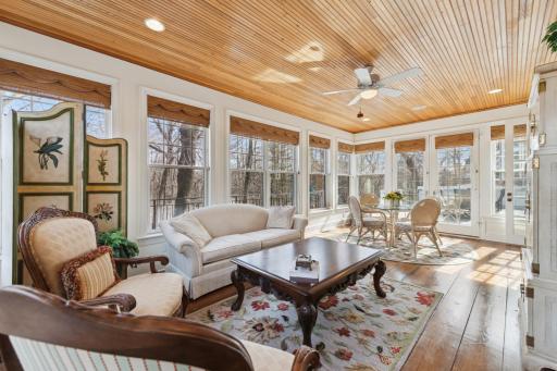 18808 Bearpath Trail, Eden Prairie, MN 55347
