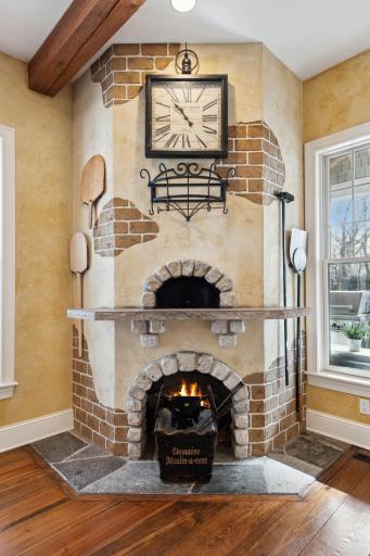 18808 Bearpath Trail, Eden Prairie, MN 55347