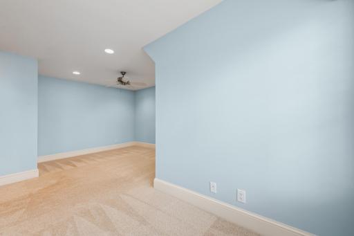 18808 Bearpath Trail, Eden Prairie, MN 55347