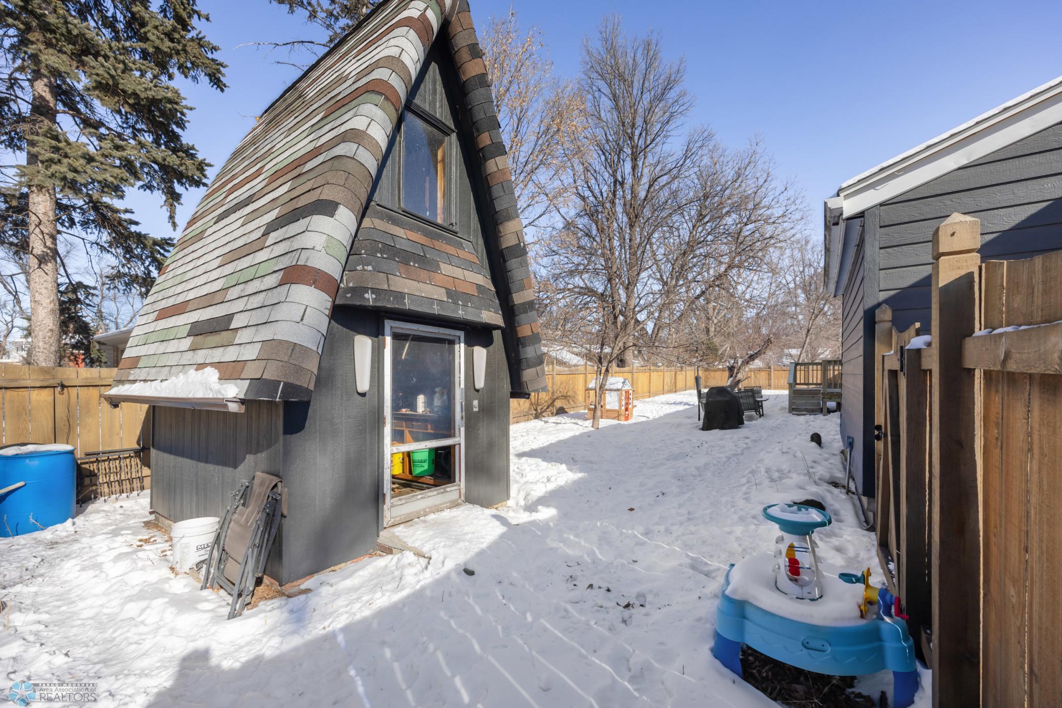 Shed