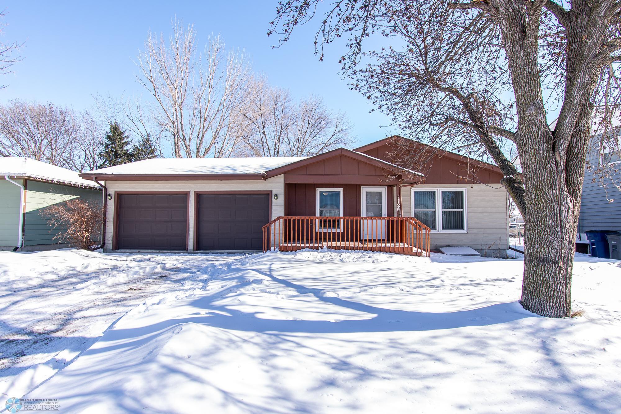 1128 19th Street N, Moorhead, MN 56560