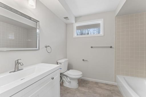 1128 County Road B E, Saint Paul, MN 55109