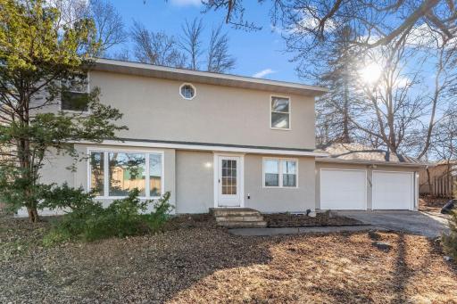 1128 County Road B E, Saint Paul, MN 55109