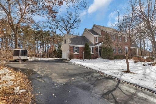 5 BR 5 BA loaded with amenities & updates
