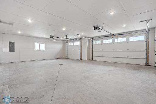 3 Stall Heated Garage
