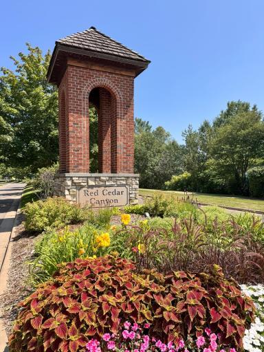Welcome to Red Cedar Canyon, one of the most sought-after neighborhoods in Hudson Wisconsin!