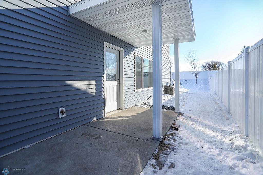 Covered entry on side of home