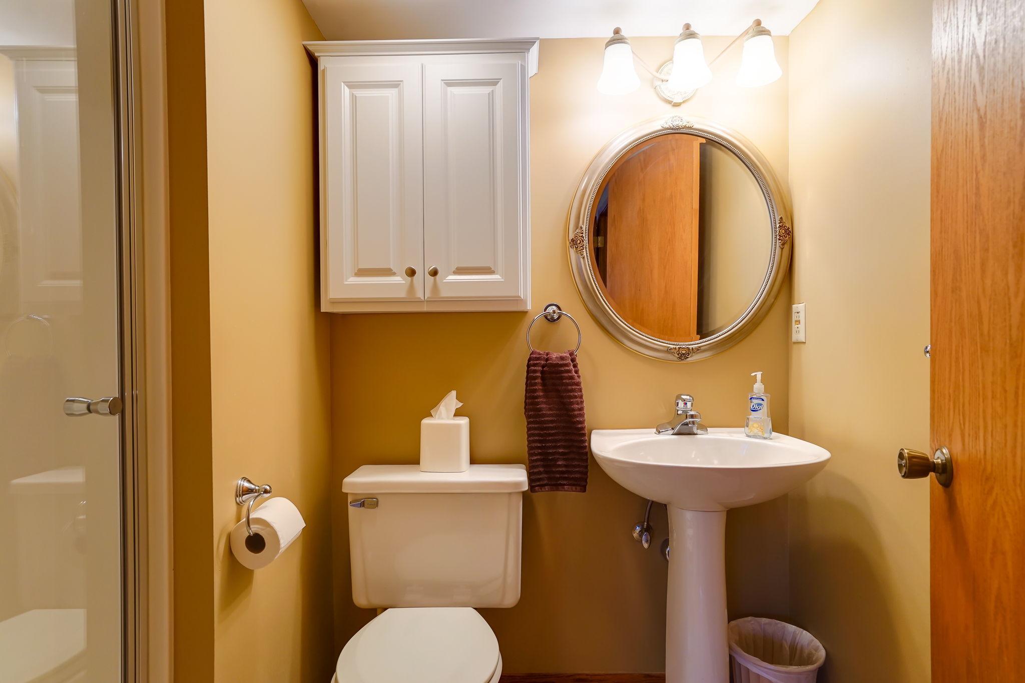 Lower level bath has ceramic