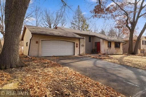 4744 Laura Lane, Saint Paul, MN 55126