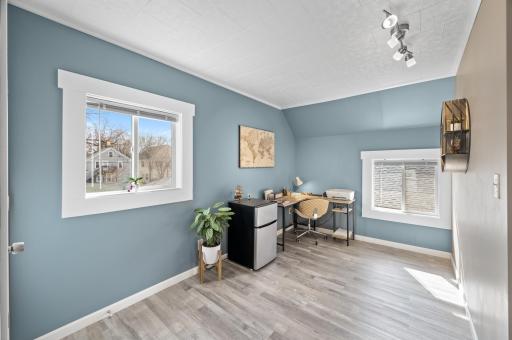 Don't miss the upstairs loft! Perfect for office space or play area!