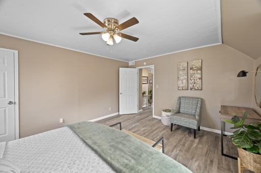 Primary suite measures 13x16