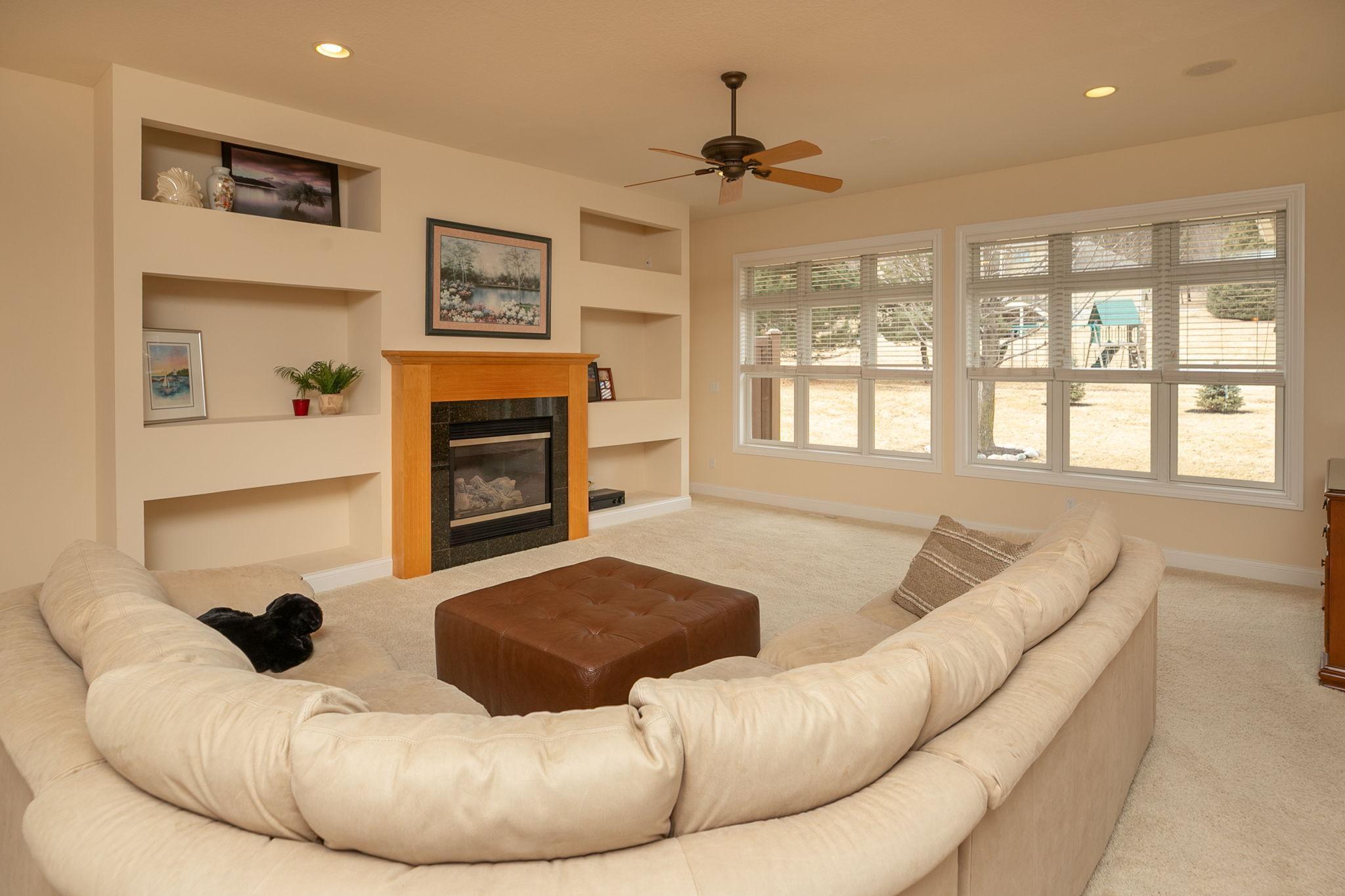 5-web-or-mls-05-Living Room.jpg