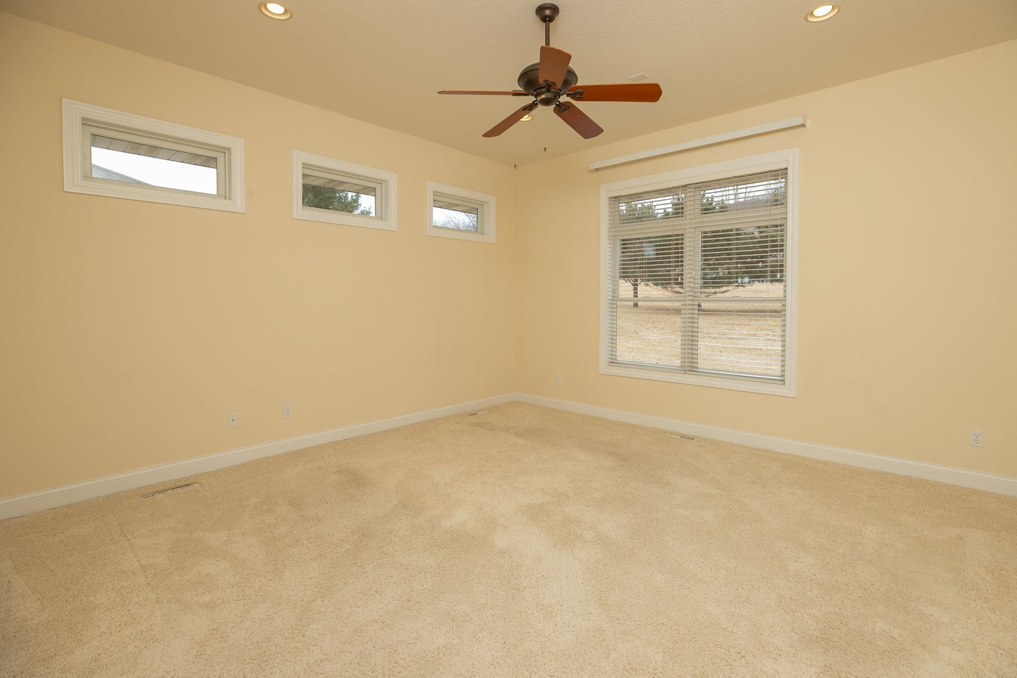 20-web-or-mls-20-Primary Bedroom.jpg