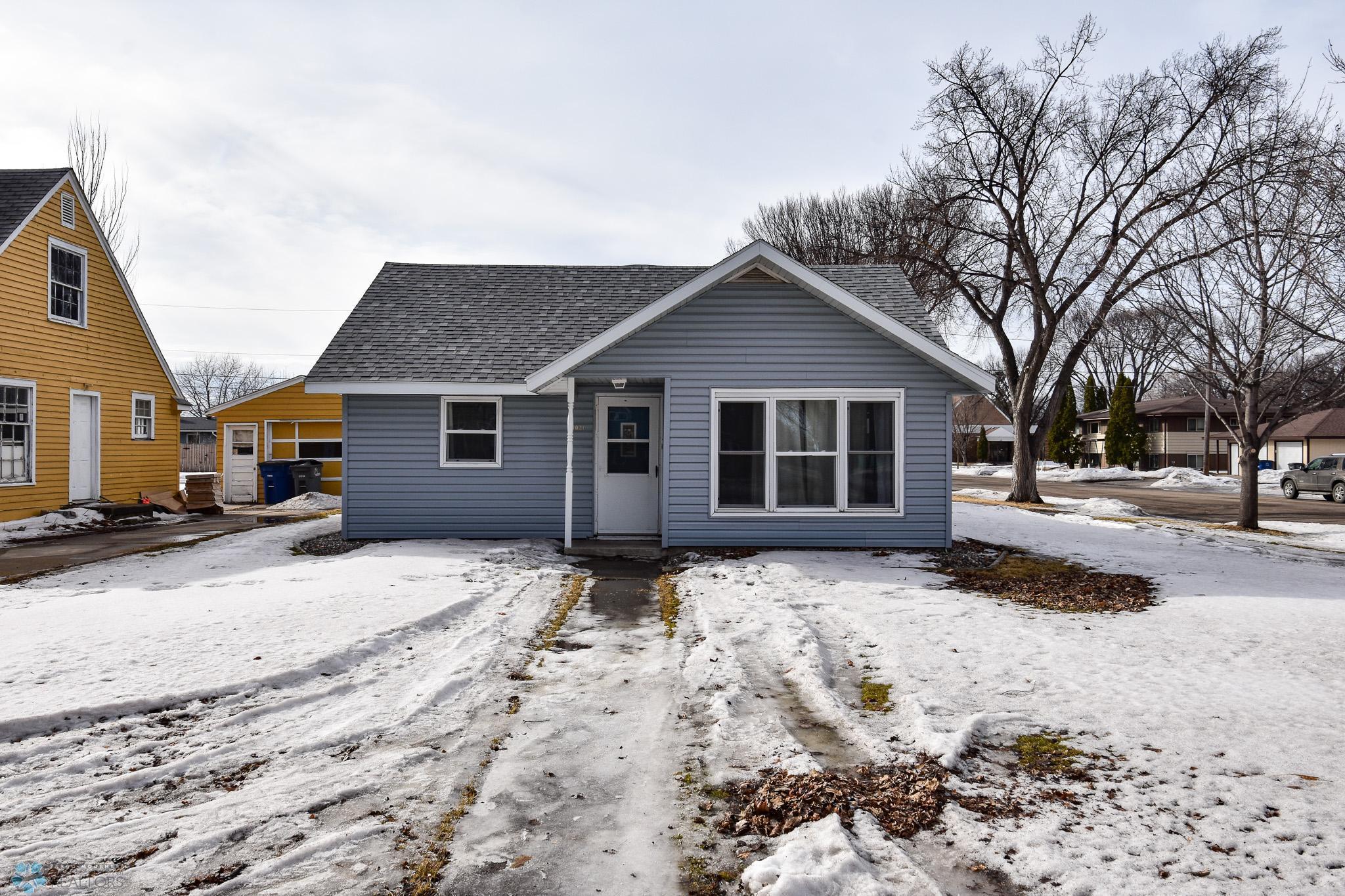 1021 13th Street N, Moorhead, MN 56560