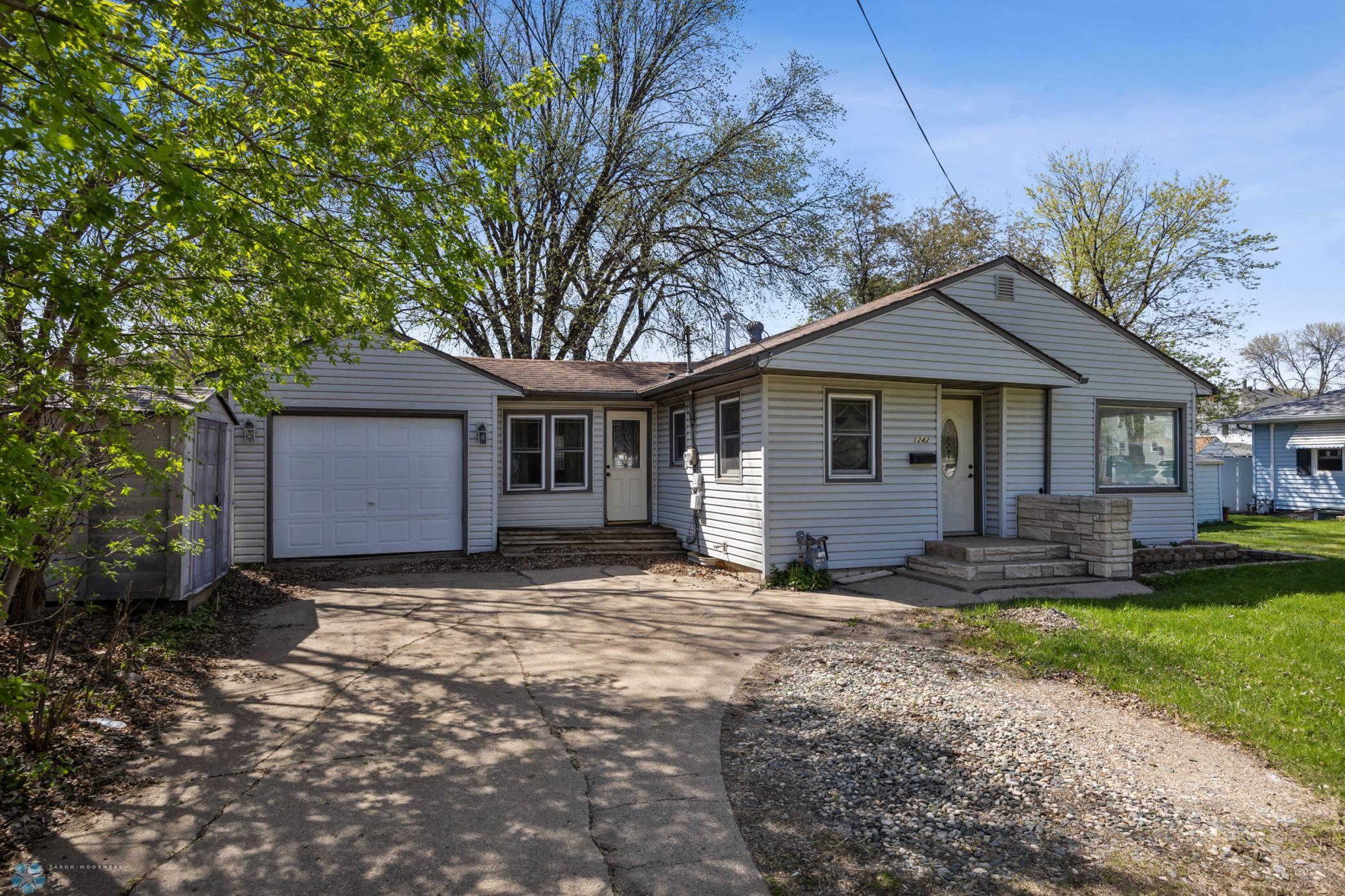 Front/ Driveway