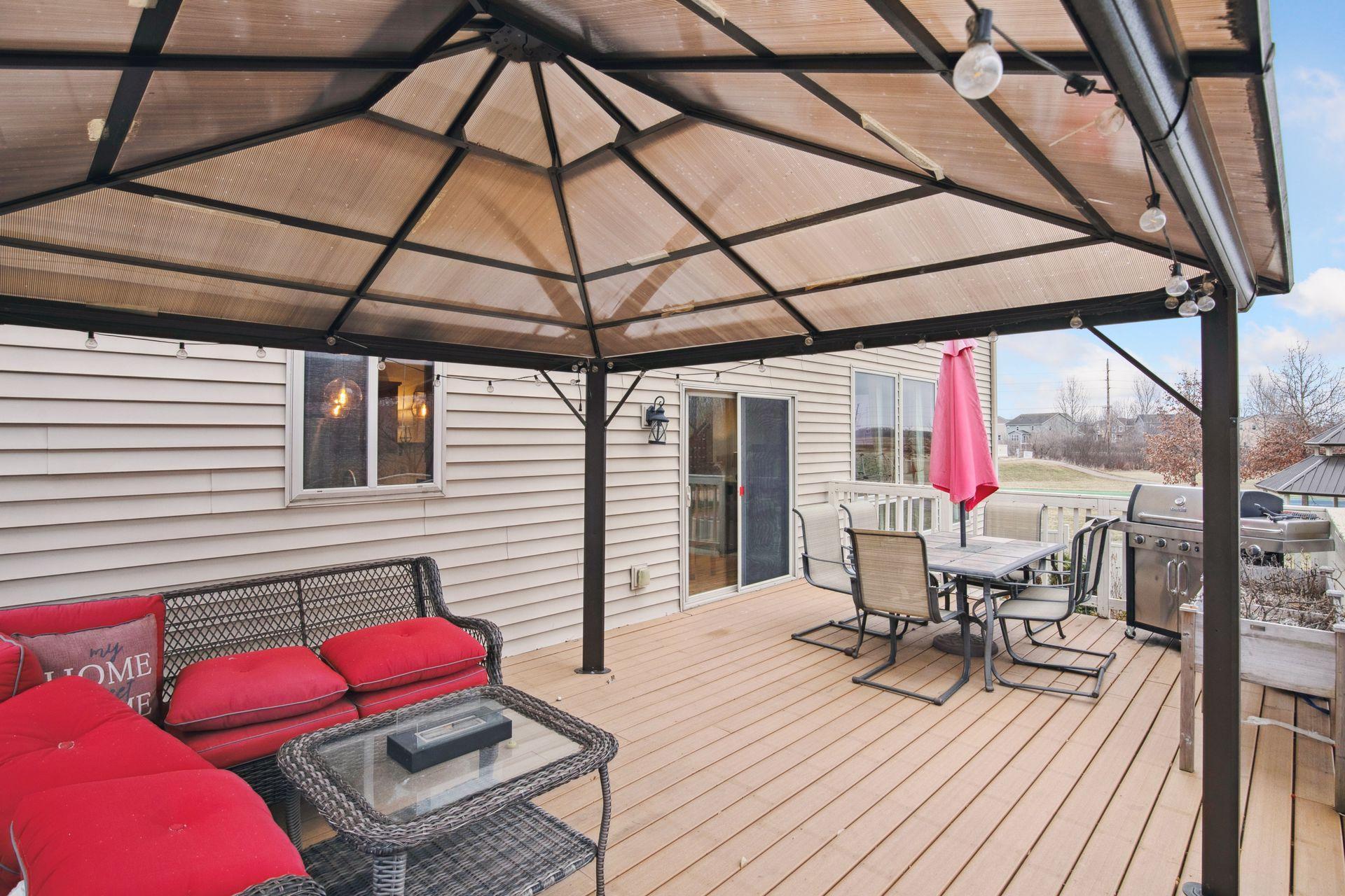 Flooring on deck is maintenance free