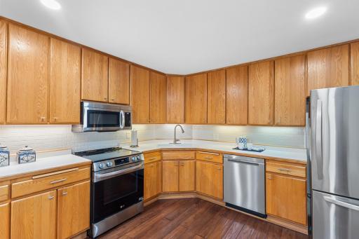 2247 Sherwood Court, Minnetonka, MN 55305