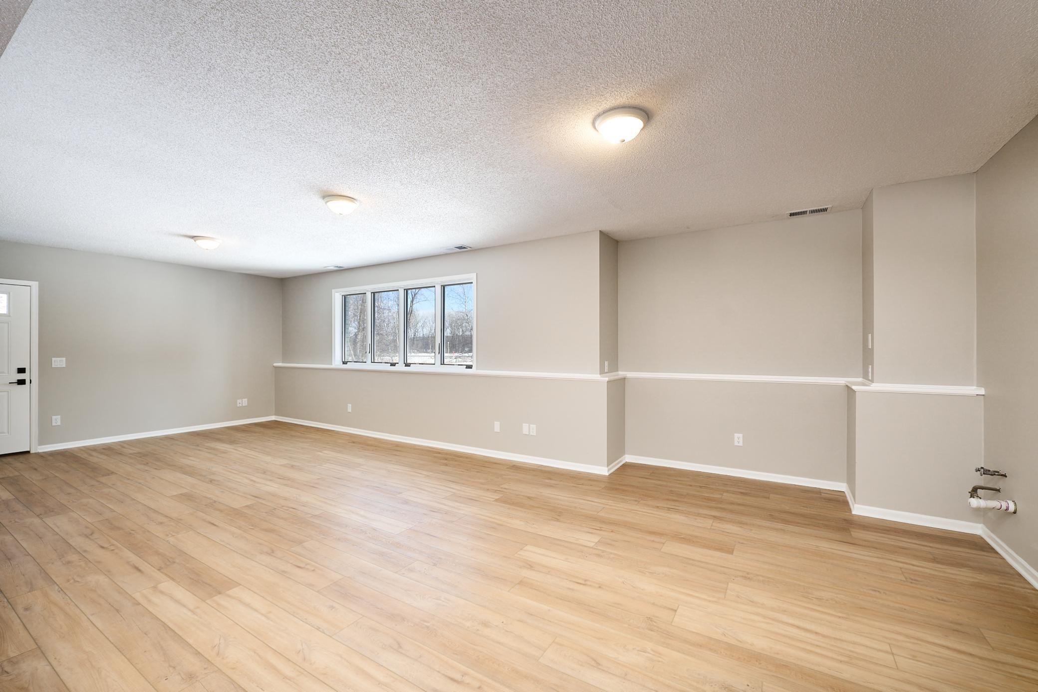 9145 County Rd 17 SE - FR2