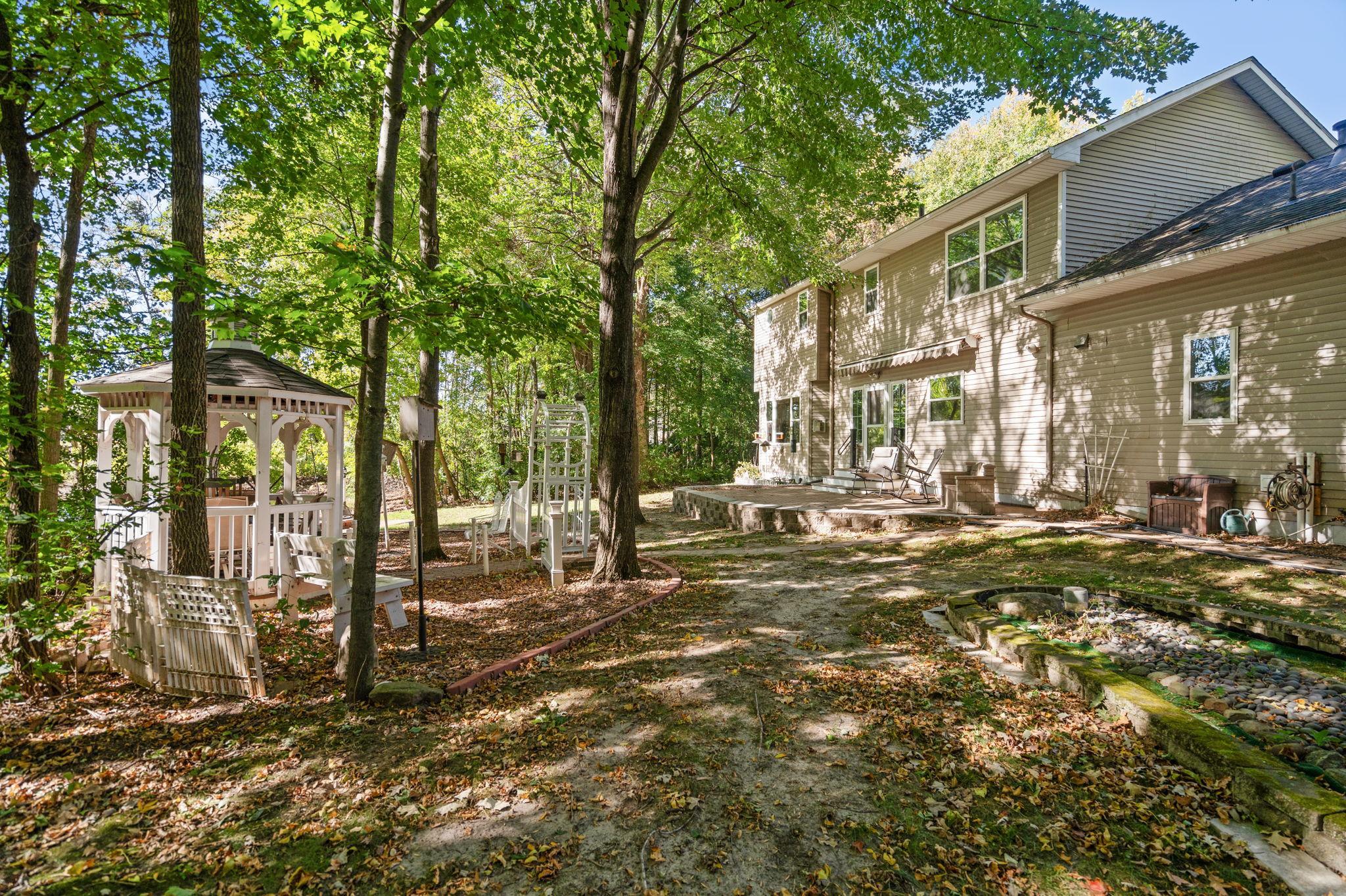 14-web-or-mls-6543 Goodwin Ln-14.jpg