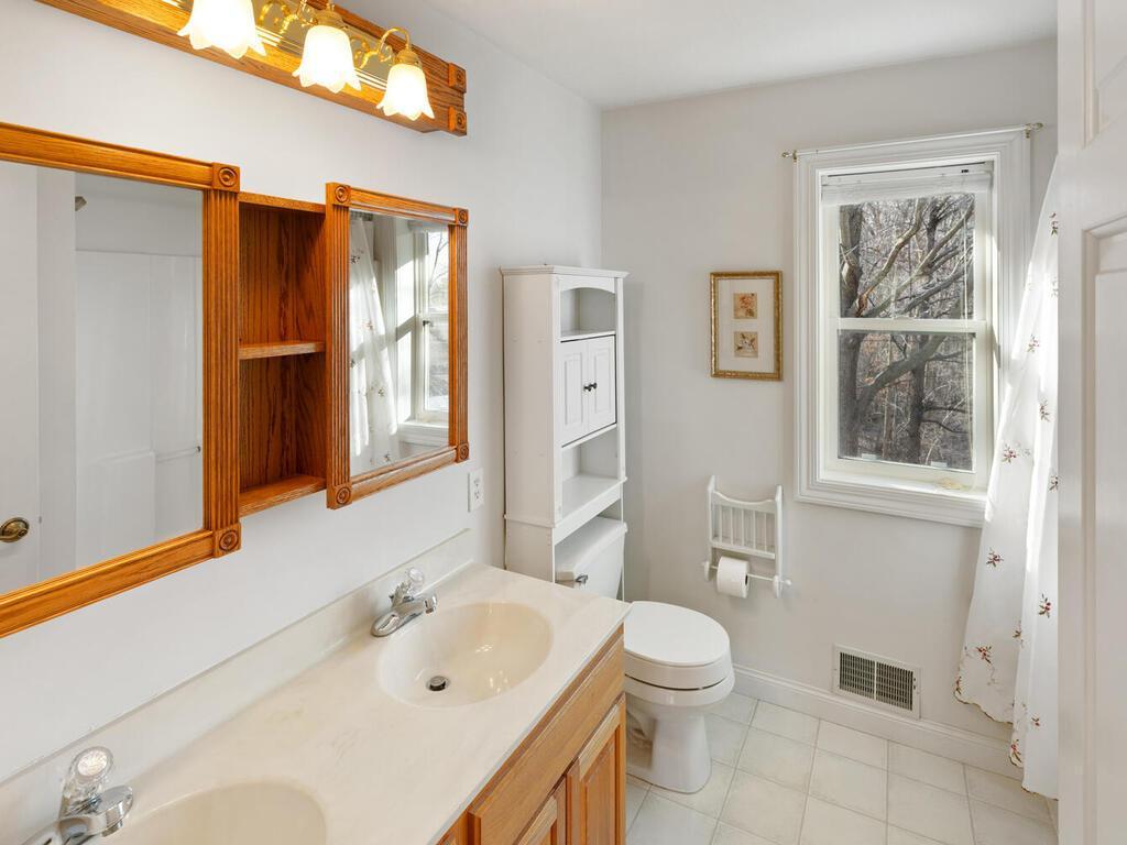 Main Full Bath