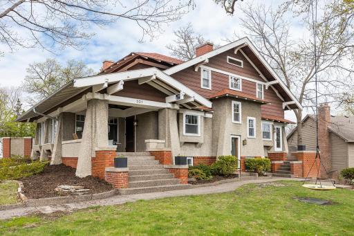 201 2nd Street, Excelsior, MN 55331