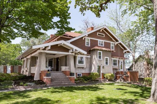 201 2nd Street, Excelsior, MN 55331