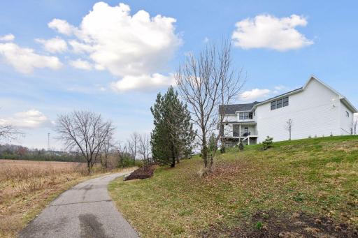 2495 Marshview Court, Victoria, MN 55386