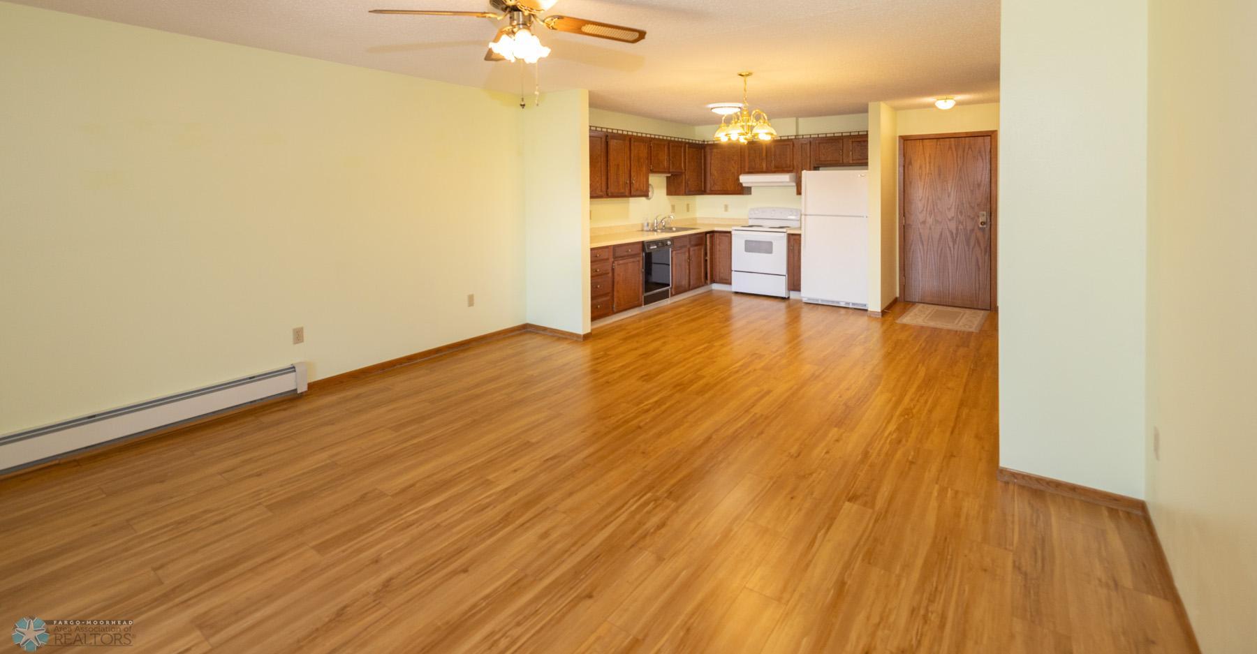 Kitchen / Living Room