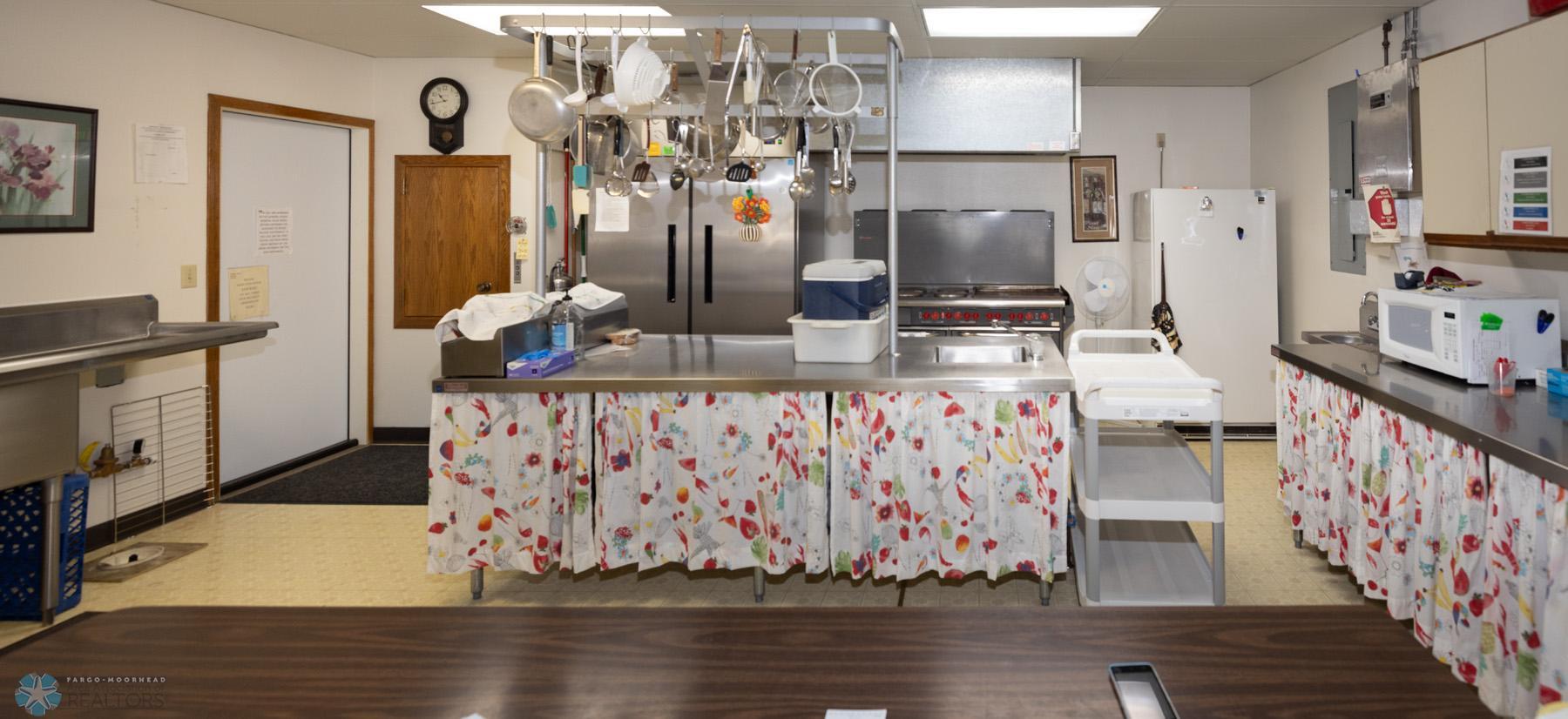 Common Area Kitchen